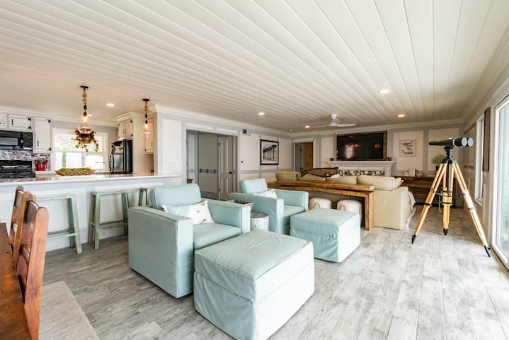 Chelsea St Seaside Cottage