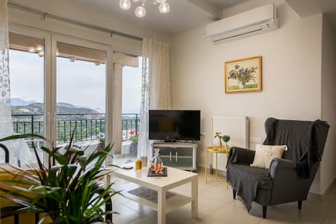 Top Airbnb: Erofili's cczy sea and valley panoramic view apt in Περιφερειακή Ενότητα Λασιθίου