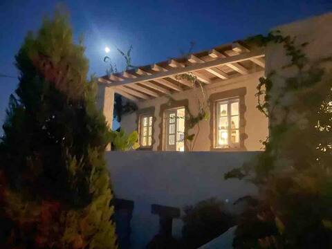 Architect-designed house in Patmos.