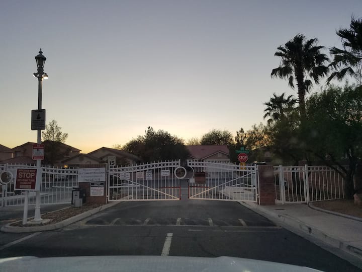 13 Best Airbnb Vacation Rentals Near The Motor Speedway In Las Vegas