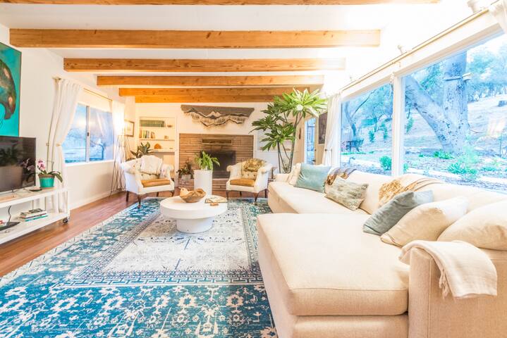 Unique Topanga Retreat 3-Building Compound gallery image 2