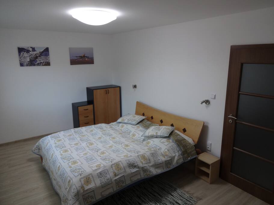 Ložnice/Bedroom with doublebed