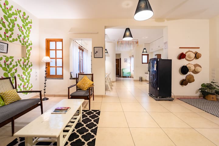 "Wildflowers" 3BHK Full Apartment in Heritage Town