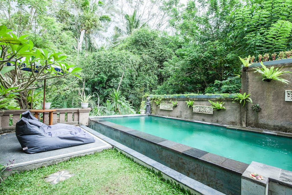 private pool