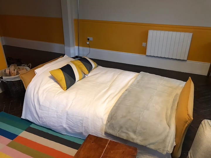 The double sofabed is suitable for two children, two very friendly and slim adults or one larger adult. 