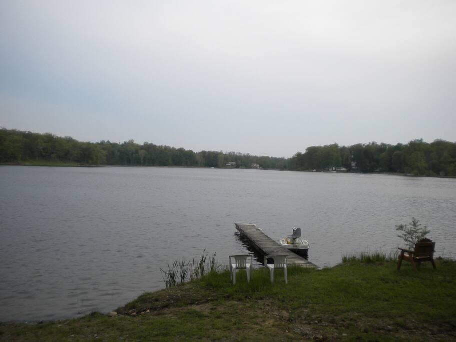 Quiet lake great for fishing, kayaking, paddleboat or just sitting by...