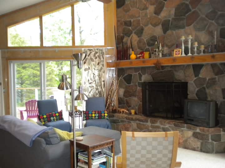 Lakefront Cottage-woods And Privacy - Howell, MI
