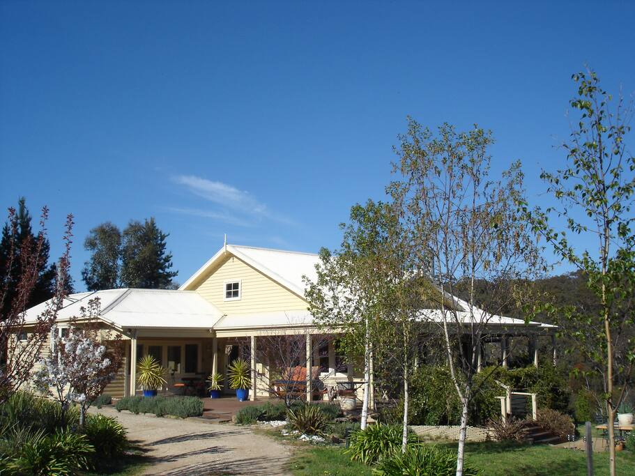 Private drive to house