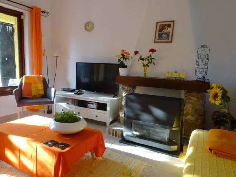 salón con T.V.