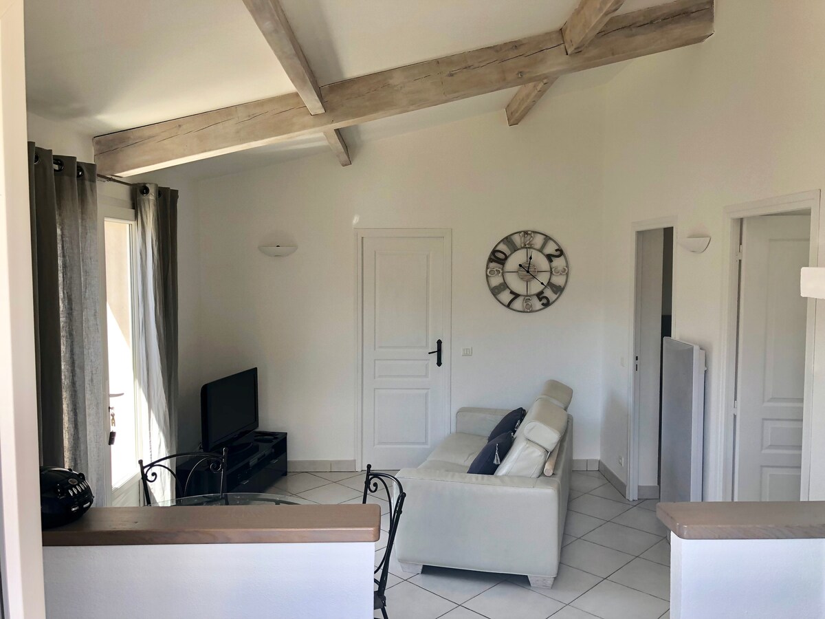 Top Airbnb: Mini Villa *** close to beaches and Bonifacio à Bonifacio