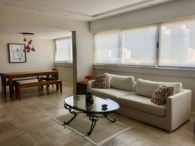 Between Ipanema & Copacabana: Wonderful Lagoa View gallery image 5