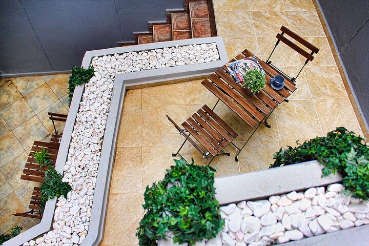 BrandNew Luxury 2BR/2Bath Private Garden,Galata gallery image 3