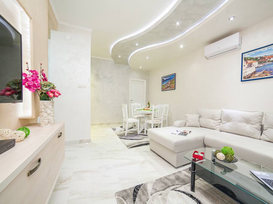 Luxury Living Room