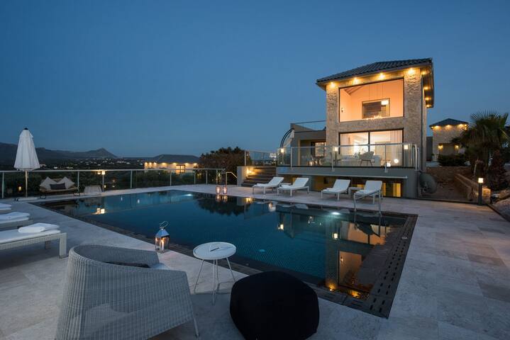 Villa Versailles-your luxury senses. Seafront gallery image 2