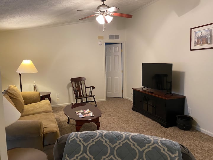 Spacious Rural Home - Dover, DE