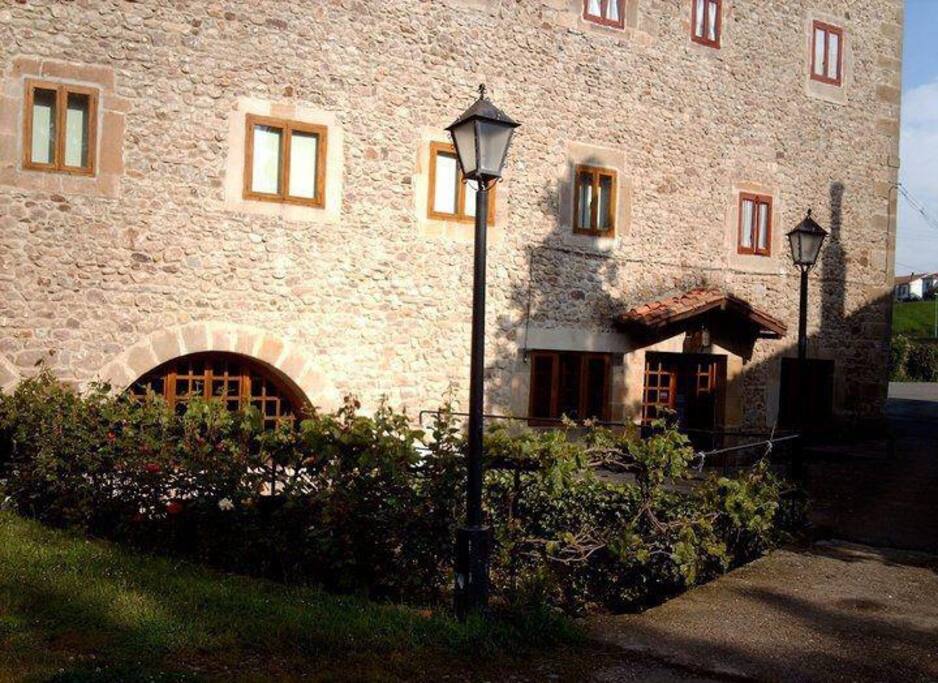 Private room and breakfast - Nestares의 게스트하우스에서 살아보기, Cantabria, 스페인