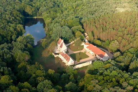 Ris de Feu -PISCINE heated-SPA/SAUNA-Gîte Abloux