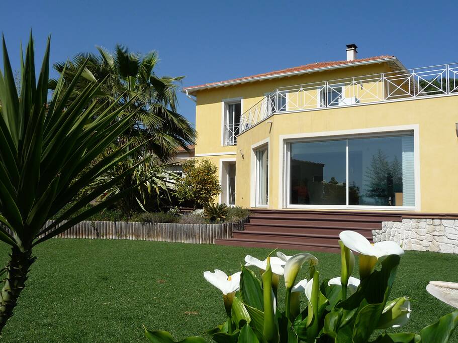 In Nice luxury villa with sea view Houses for Rent in Nice, Provence