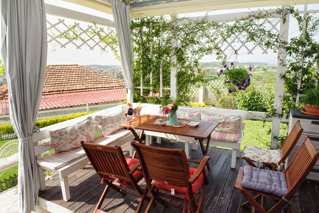 veranda