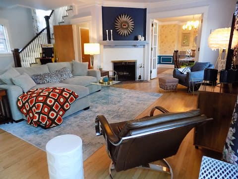 Close to Lake Michigan and downtown Sheboygan