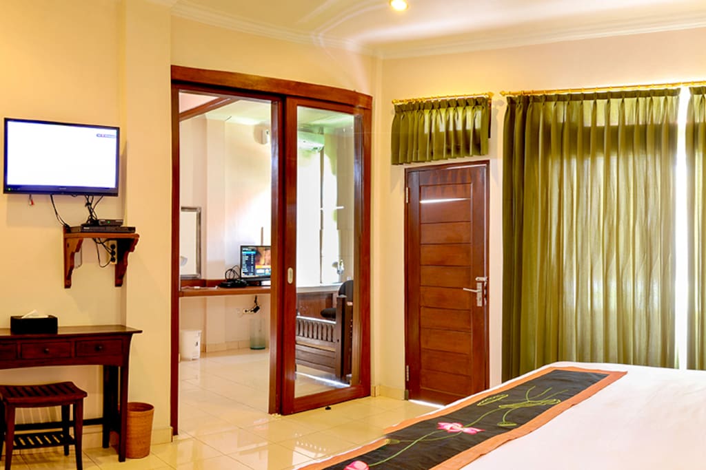 Deluxe Room (Room 3)