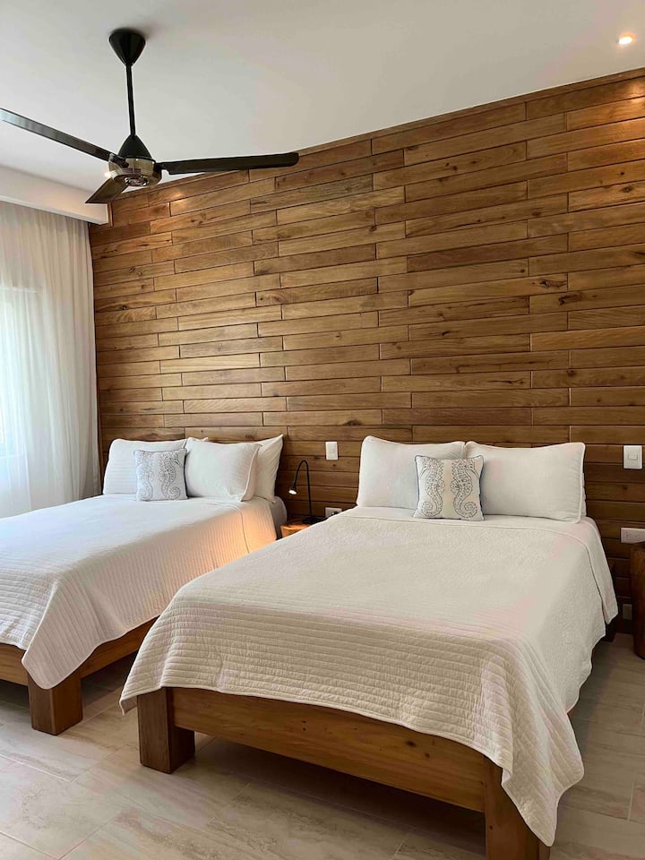 Large secondary bedroom