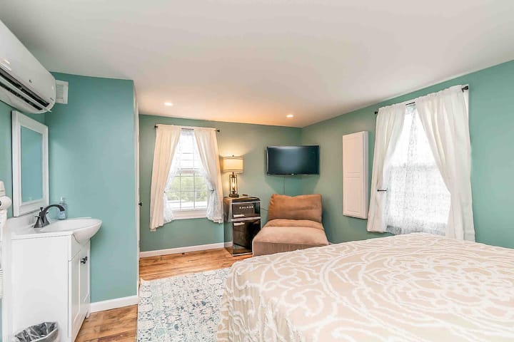 Parents' Suite