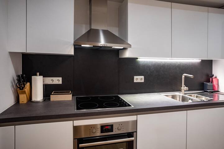 MUNICH FINEST APARTMENTS 6 (80 Quadratmeter) gallery image 2