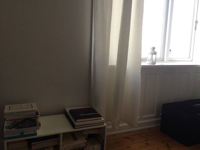 Lovely apartment at trendy Vesterbro gallery image 3