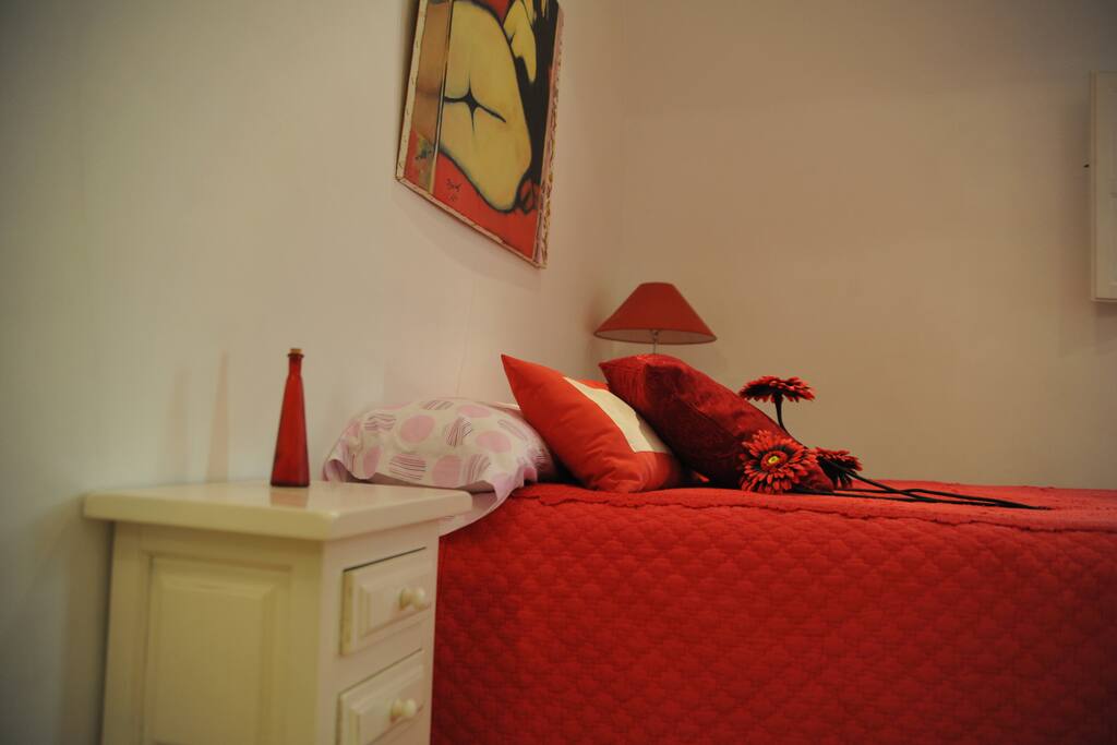 La habitación Marte cuenta con todas las comodidades.