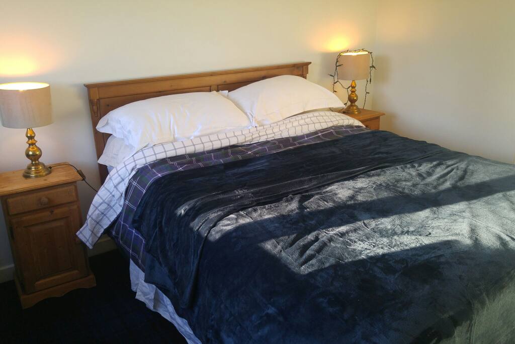 King size bed