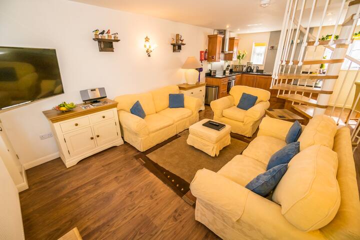Swallows Nest Cottage With Pool Spa Cottages For Rent In