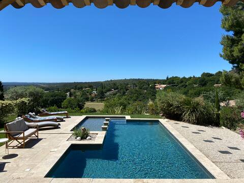 Villa in the countryside near Aix-en-Provence