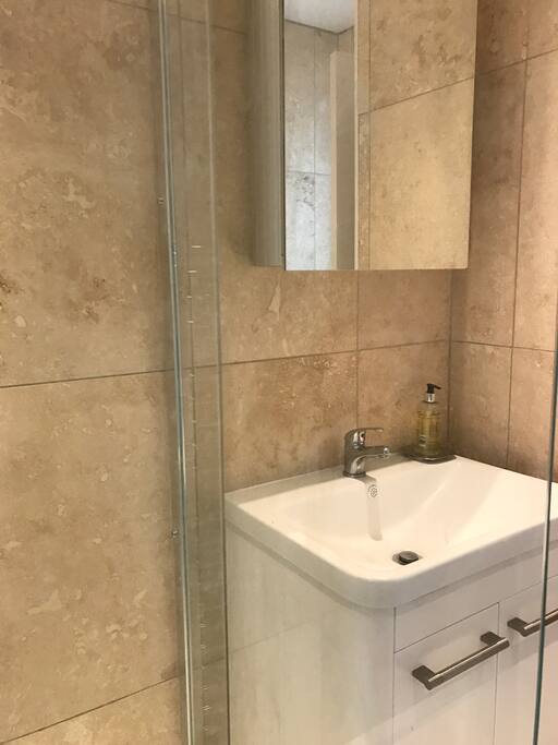 Shower & Sink