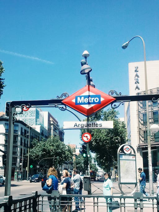 10 seconds from Metro Arguelles