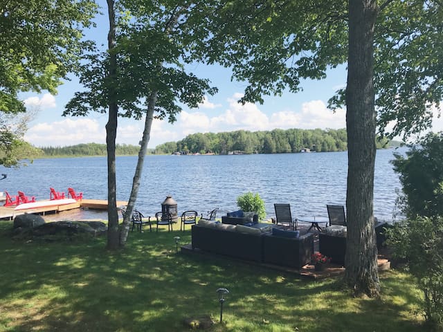 Brilliance On Balsam Executive Lakehouse Cottages For Rent In