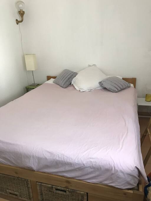 Chambre avec lit 160 x 200 cm