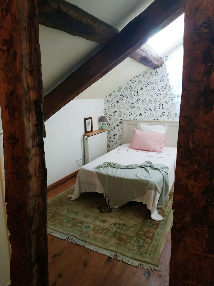 Prostorija u potkrovlju u delicijama. To je dobar san.