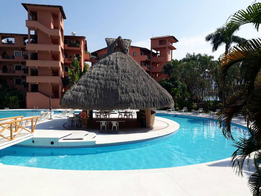 alberca pool piscine