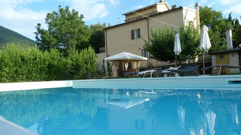 COUNTRY HOUSE WITH PRIVATE POOL