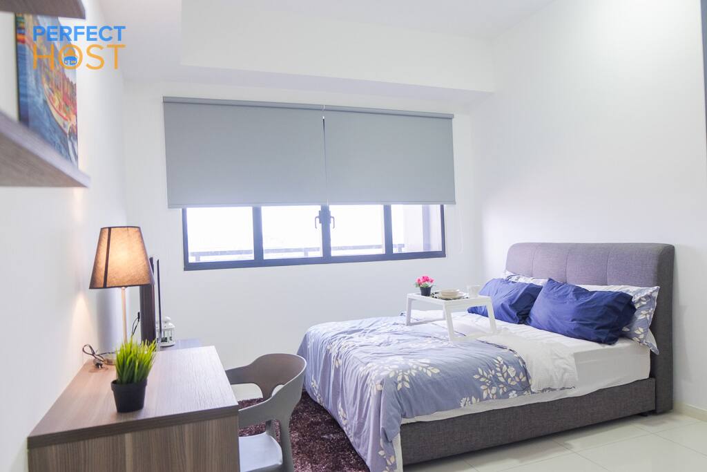 comfy queen bed size