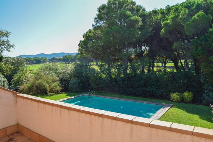 Villa in Golf Platja de Pals-100 mts from the sea. gallery image 4