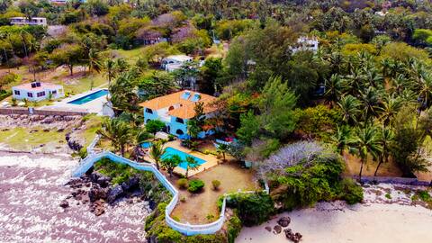 White Cliff Villa/luxury beach life