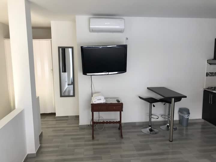 #3 Cozy And Comfortable Aparment-
 Apartaestudio - Cali