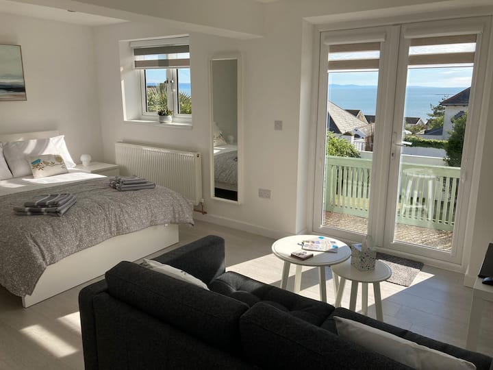 OgmorebySea Vacation Rentals & Homes Wales, United Kingdom Airbnb