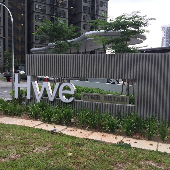 Hyve Cyber Bestari Entrance