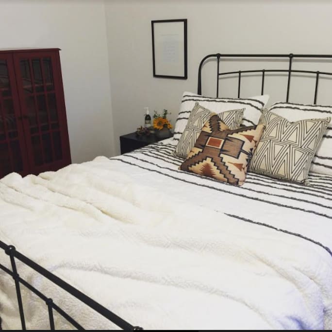 Guest Room 1
