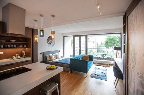 Top located design apartment IV