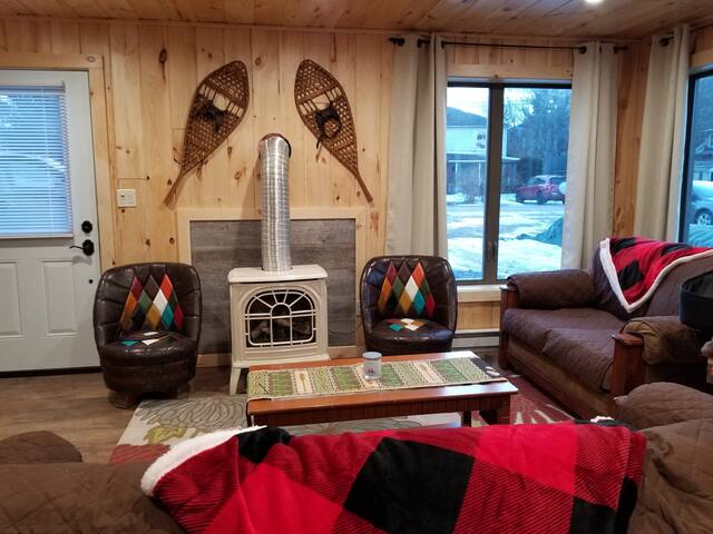 Bear Den Cottage Hottub Cottages For Rent In Wilmington New