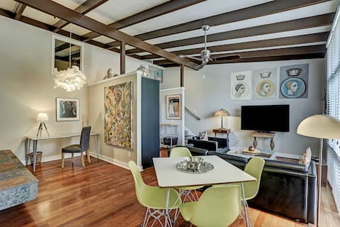 Furnished Executive condo near Downtown